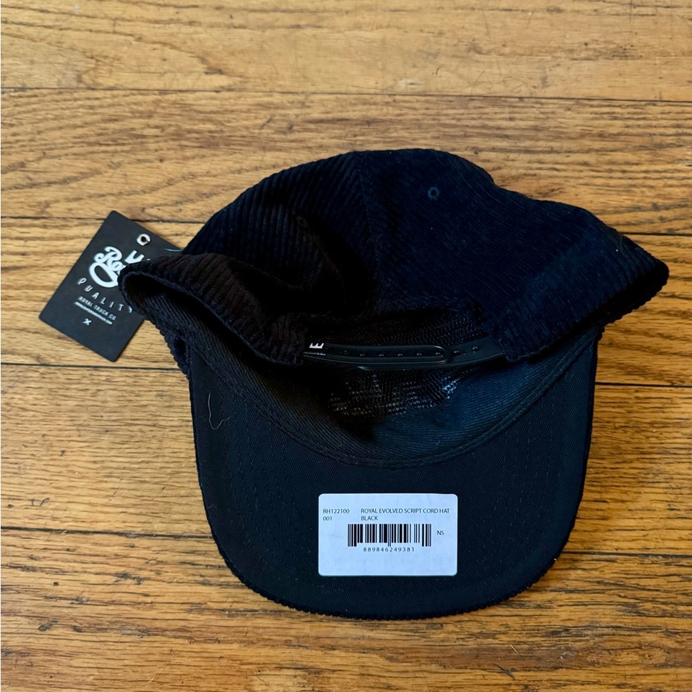 NWT Royal Truck Co | Evolve Script Black Corduroy Skateboard Cap - Picture 2 of 2